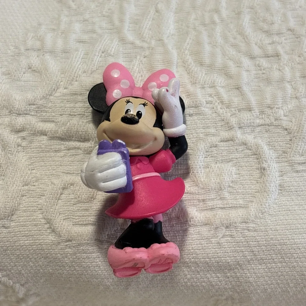Disney Figurine 2